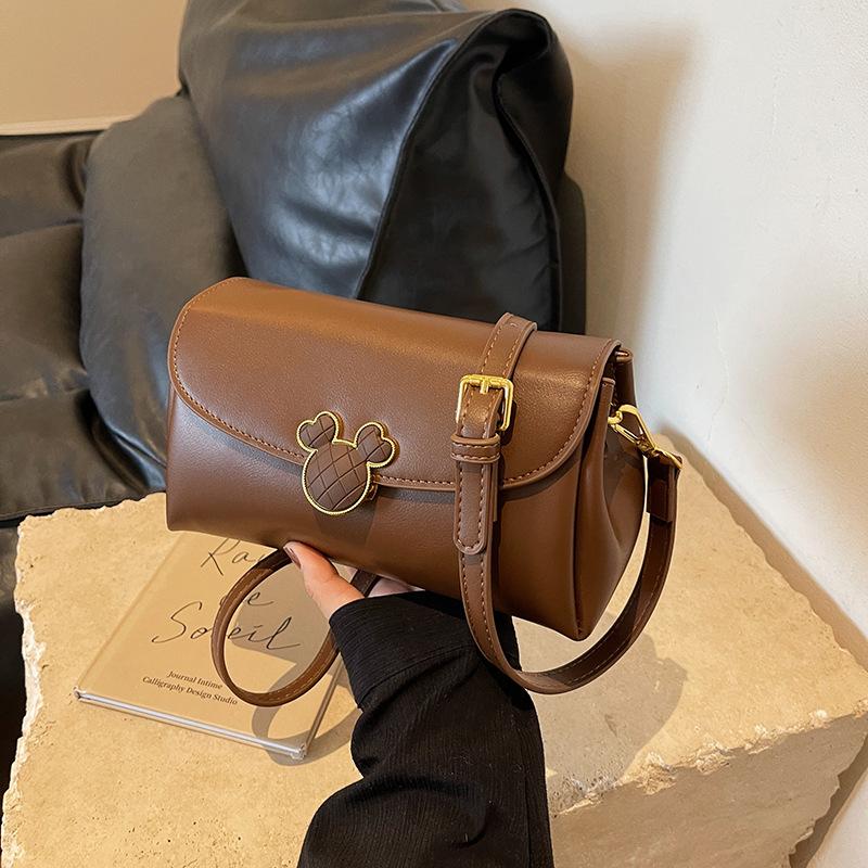 

Underarm bag women s 2024 new high-end retro versatile shoulder messenger bag is popular this year, autumn and winter small square bag No specification коричневий