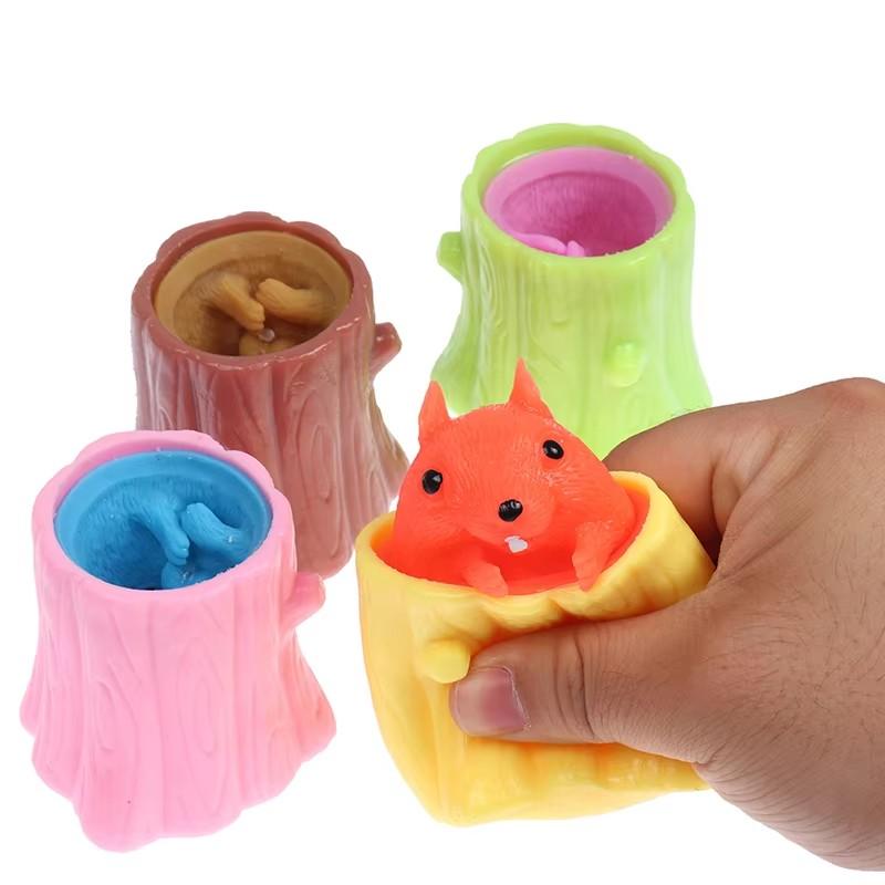 Squeeze Squirrel Stump Cup Pinching Toy with Music for Kids Antistress Fidget Decompression Tree Stump Miniature Weird Play