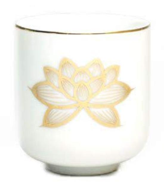 Kyoto Butsudan Hayashi Buddhist Altar Teacup, Size 6 (Approx. 5.3cm High, 4.9cm Diameter) This Teacup Is for Use At the Buddhist Altar. This Ceramic