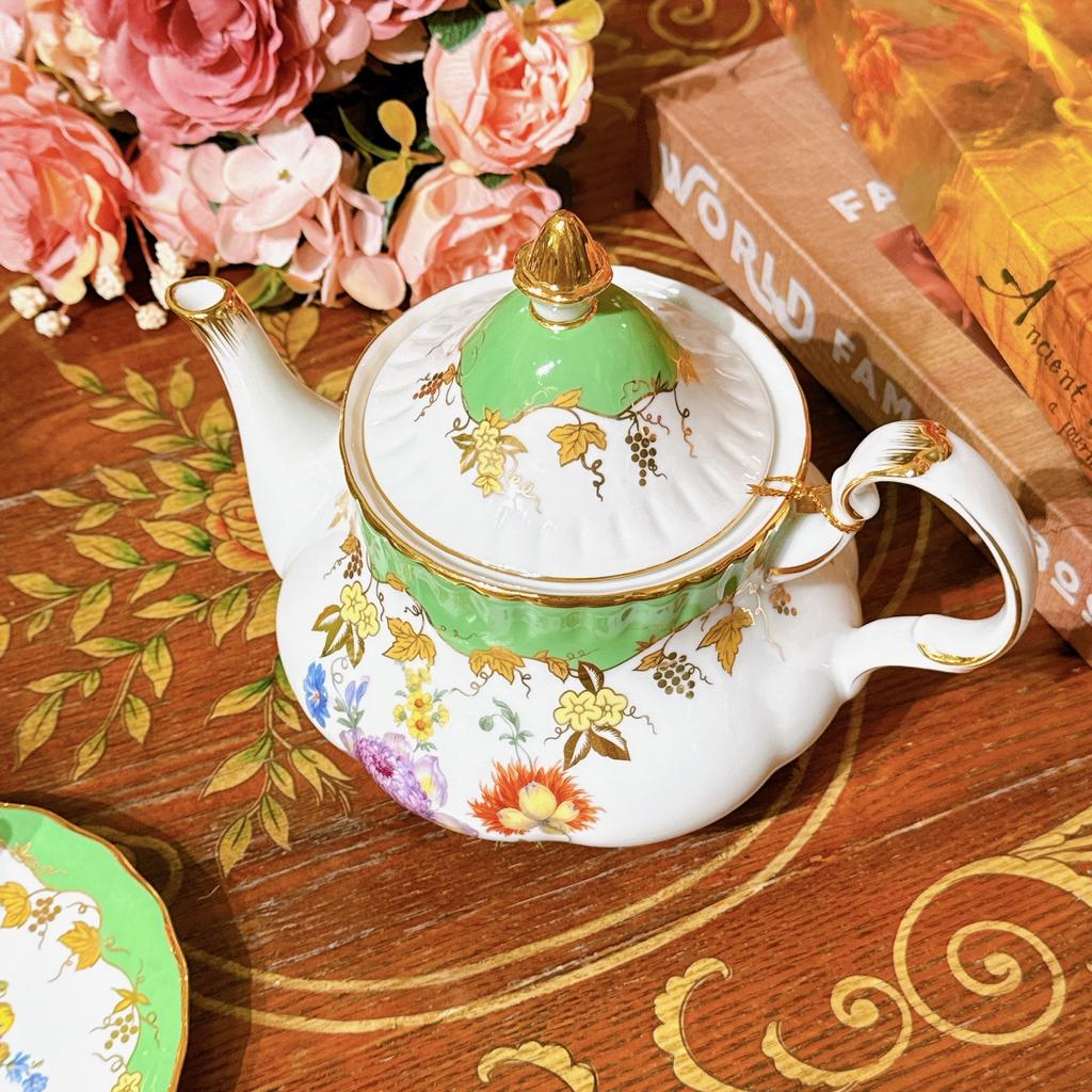 1pc Porcelain Tea Set British Style Retro Ceramic Tea Set High-end Floral Coffee Set Afternoon Tea Pot For Home Tea Party Restaurant Coffee Shop Tea A