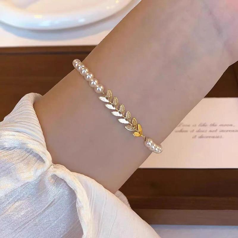 Bracelet Perle Irregulière Forme Spéciale Française Bracelet Femmes Niche Luxe Léger Exquis Doré Demi-Bracelet Bracelet Accessoires