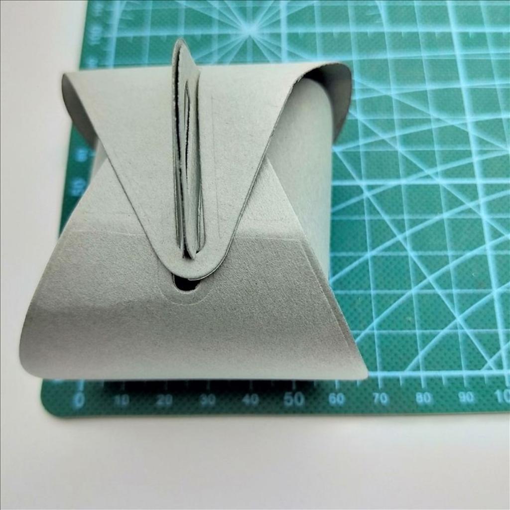 1 szt. Metalowa Stalowa Ślubna Pudełko na Cukierki Składane Wykrojniki Szablon Scrapbooking Album Kartka Zdjęcie Dekoracyjne