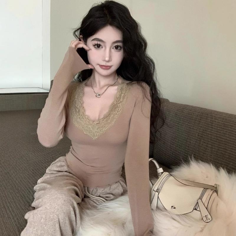Lace Bottoming Shirt for Women in Autumn Winter New Style Long-sleeved T-shirt Pure Desire V-neck