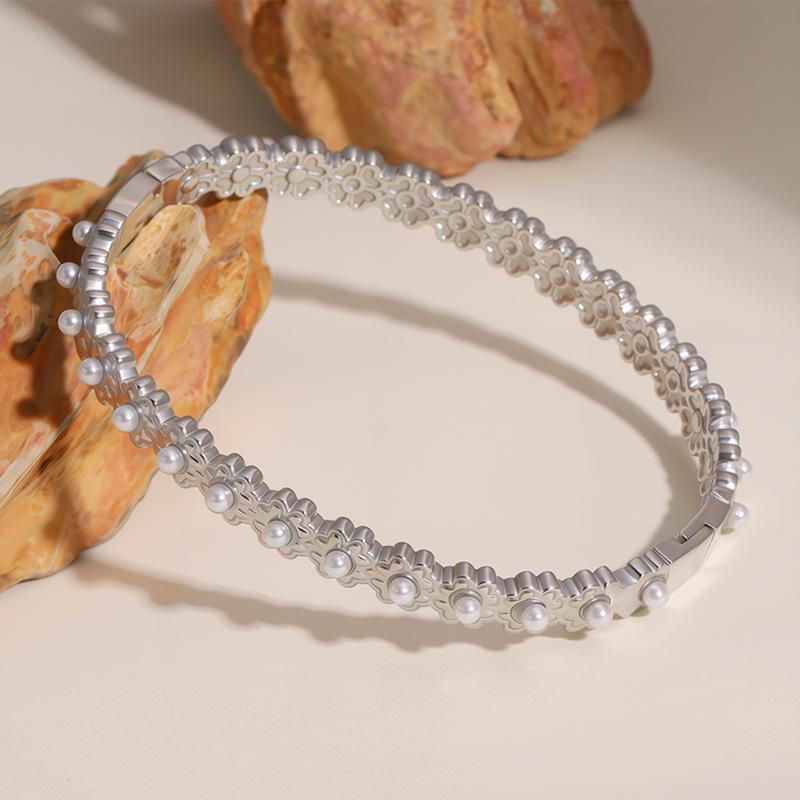 Light Luxury High-end Flower Buckle Couple Pearl Open Bracelet Bracelet