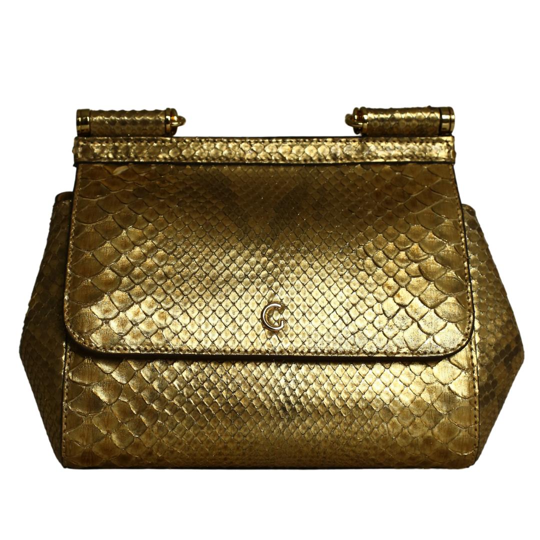 

Модель женской сумки из натуральной кожи ограниченного выпуска