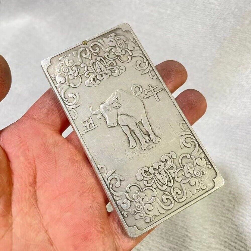 China Exquisite Tibet Silver Carving Zodiac Cattle Pendant Waist Tag