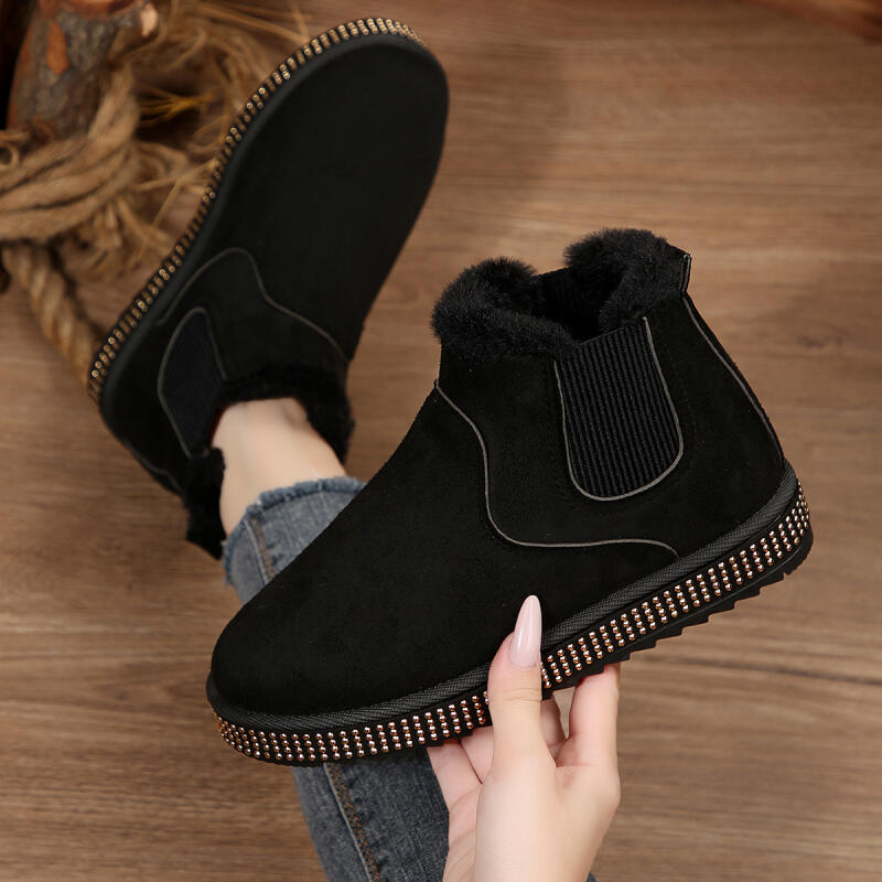 Fashion Punk Metal Rivet Decoration Snow Boots Women 2025 Winter Fashion Thick Bottom Furry Chelsea Boots Warm Short Plush Ankle Booties