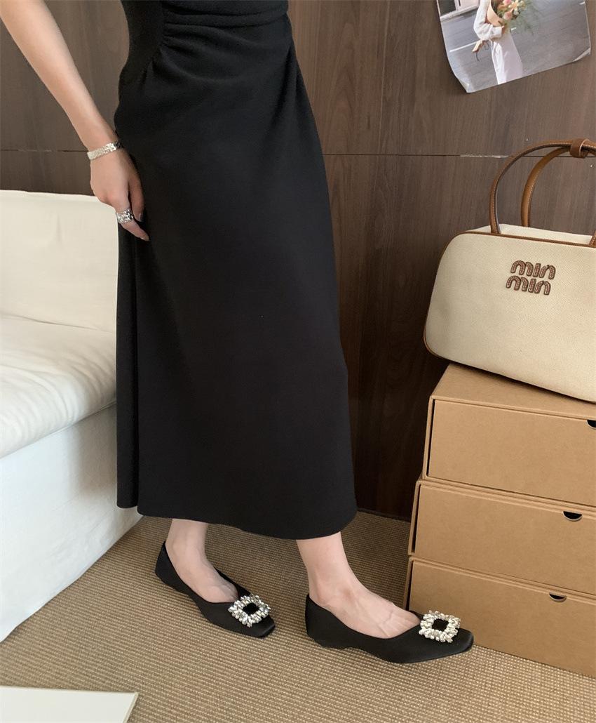 

French with skirt single shoes gentle wind women s shoes spring and autumn 2025 new square head rhinestone buckle low heel ladyshoes 39 чёрный