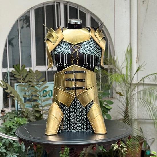 Medieval Women’s Warrior Armor Set  Black Chainmail LARP  Cosplay Costume  Fantasy Reenactment And Festival Gear