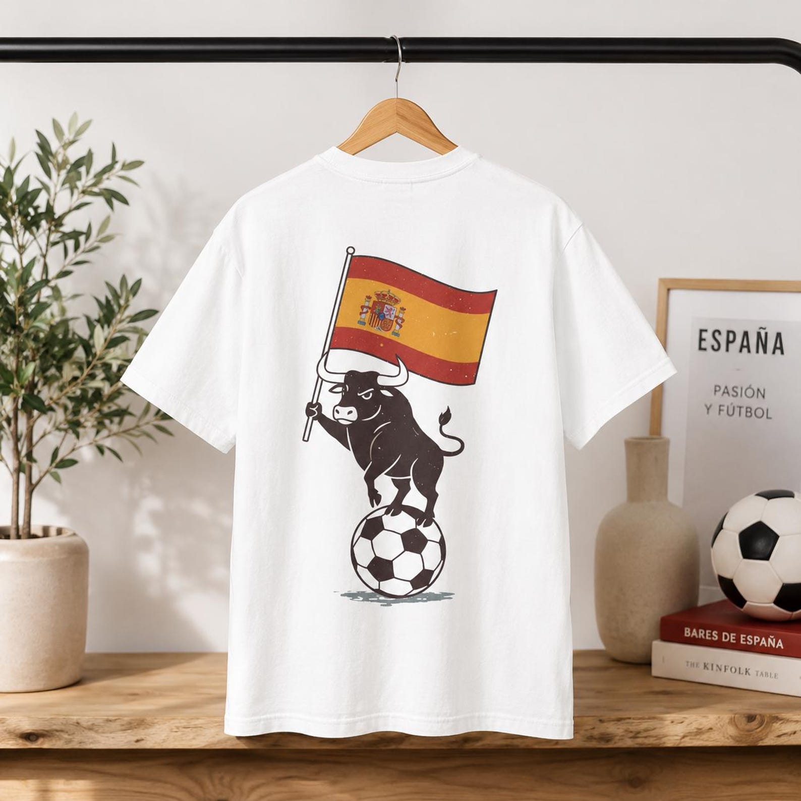 Juego Bonito Spanish Bull Soccer T-shirt | Spain Flag Football Supporter Tee 4XL
