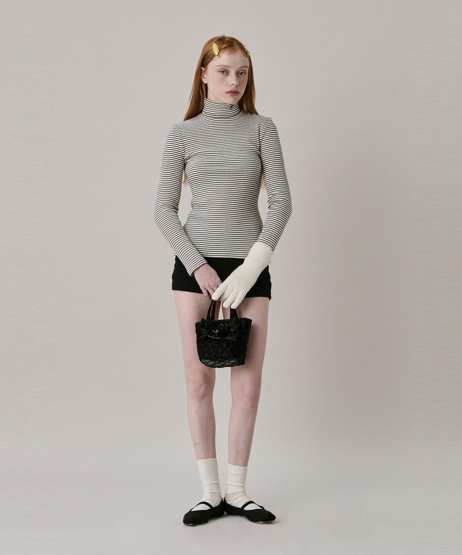 Jun Jun Space New Logo Stripe Turtleneck T-Shirt_Ivory S