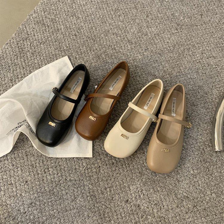 Xiaoxiangfeng single shoes 2025 spring and autumn new one-word buckle French beanie shoes women's flat-soled soft-soled Mary Jane grandma shoes
