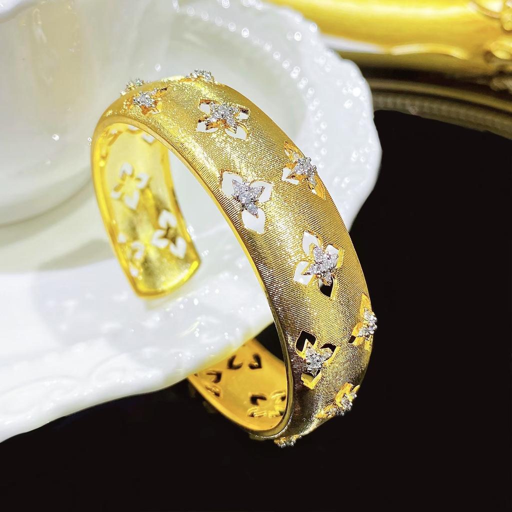 Brățară Hot court Buchelas cu deschidere, stil retro italian vânt rece, senzație de înaltă calitate, temperament, minoritară, dulce, cool, brățară fată