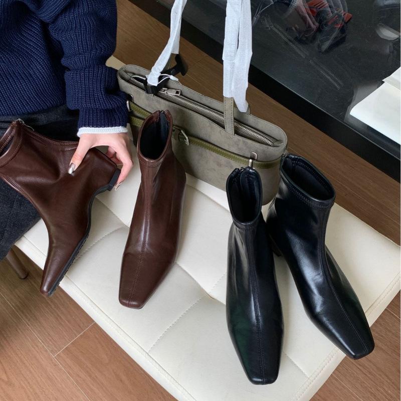 

2025 новые женские короткие ботинки из мягкой кожи с низким голенищем, задней молнией челси, внутренним скошенным каблуком, маленькие женские ботинки 39 кофейный