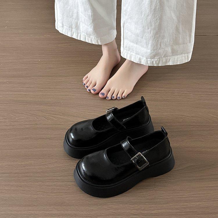 

Big head and thick sole Japanese jk versatile small leather shoes women s 2025 spring and summer new versatile skirt Mary Jane single shoes 35