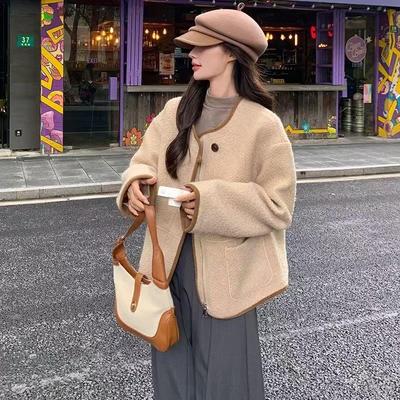 Women's 2025 Retro Wool Xiang-Style Winter Jacket - Korean Version, Thickened, Casual, Versatile, Trendy.