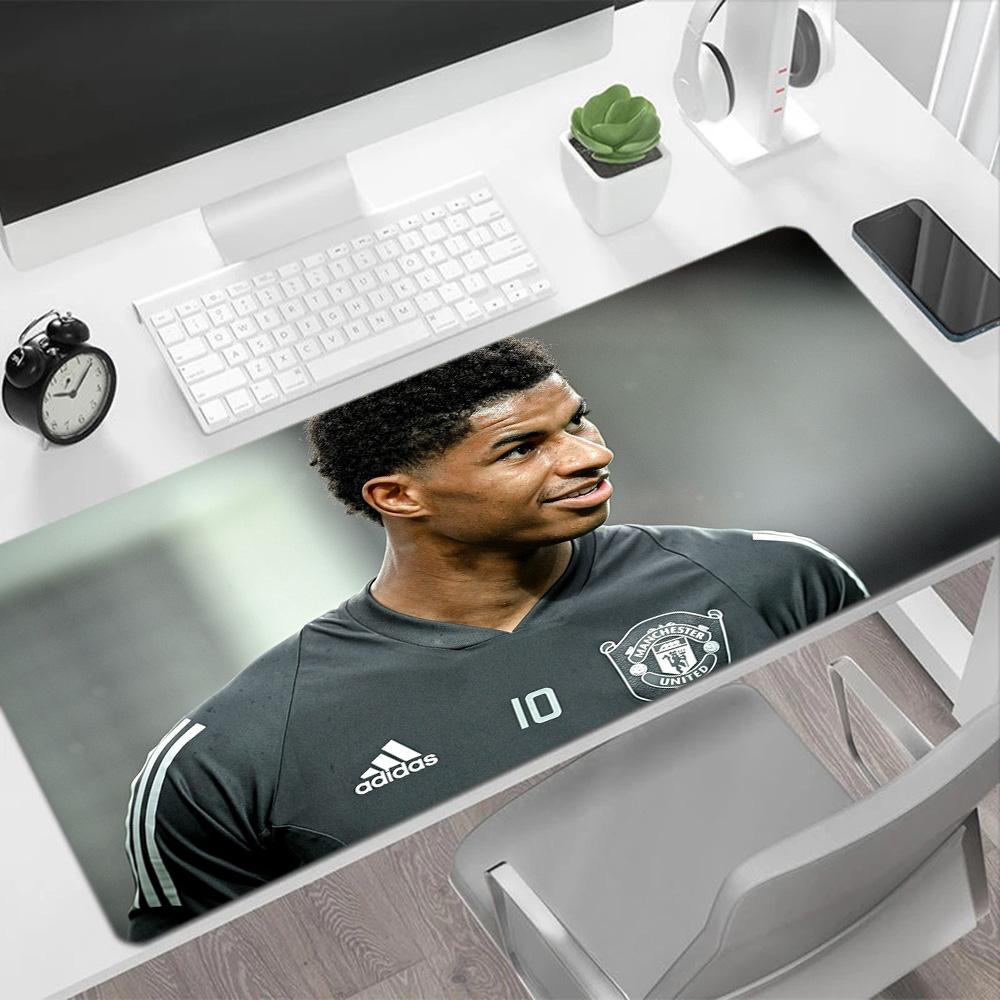 Rashford's Skillful Soccer Moment Large Mouse Pad Keyboard Mat Computer Desk Mat Non-Slip Rubber Bottom Office and Gaming Desk Decoration