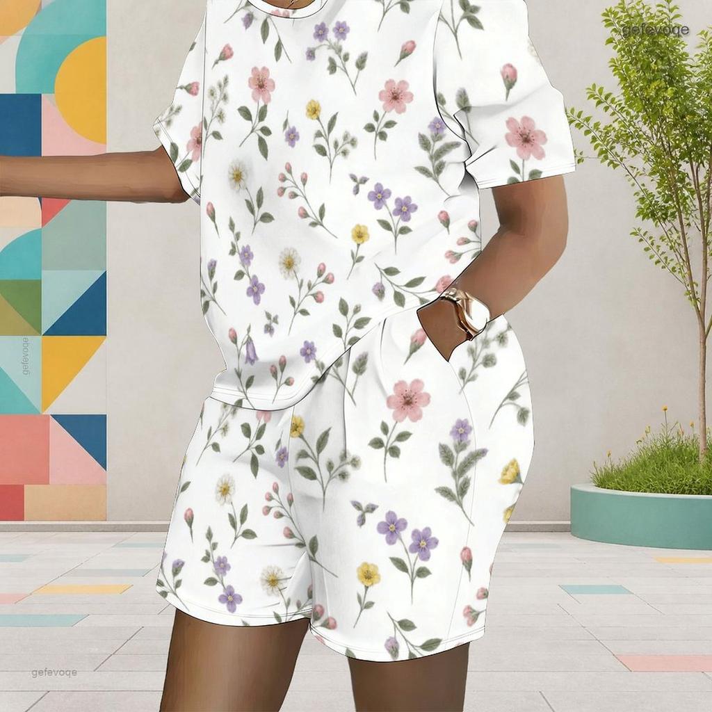 Women Plus Size White Floral Printed Round Neck Short Sleeve Top And Pocket Shorts Two Piece Set