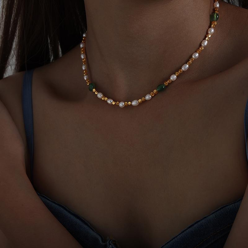 Многоцветное ожерелье из натурального камня и смешанного речного жемчуга для женщин, позолоченное 18-каратным золотом, ожерелья из нержавеющей стали, женский чокер золотой