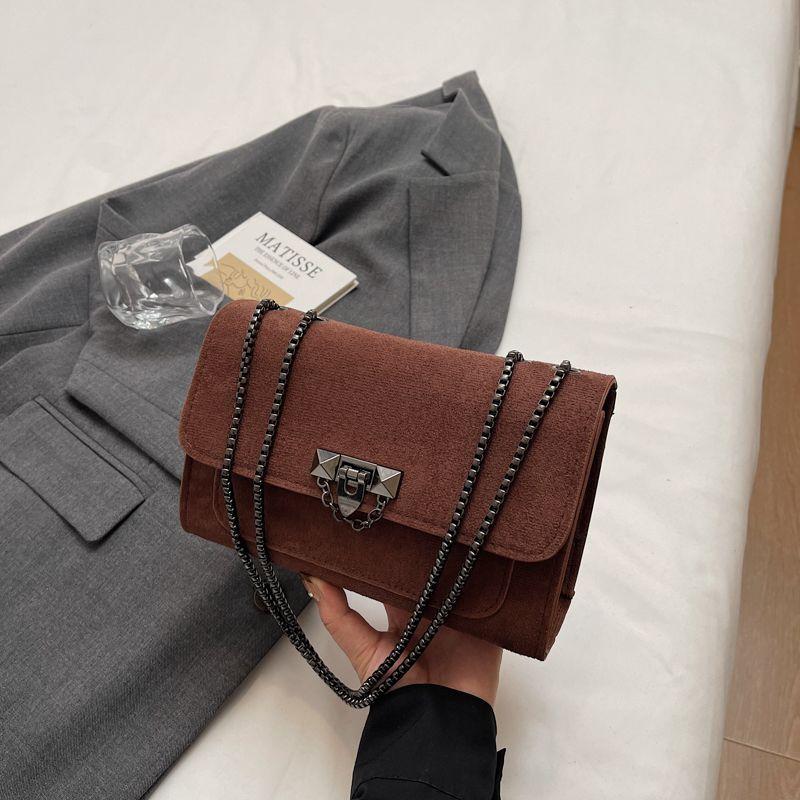 

Премиальное ощущение нишевой сумки для женщин, Новая модная сумка кроссбоди, Нишевая сумка-цепочка через плечо, Женская модная сумка темно-коричневого