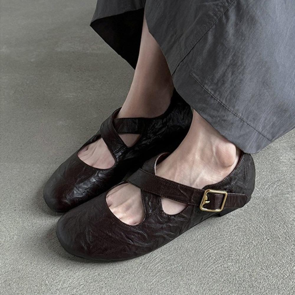 Flat Shoes for Women's 2025 Summer Round Head Cross Strap Ballet Shoes Women's New Flat Bottom Shallow Mouth Pumps Women