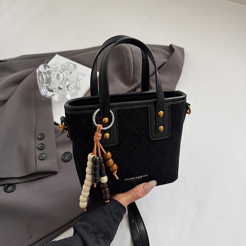 

Handbag Women s 2025 New Small Fresh Shoulder Bag Crossbody Bag Fashion Niche Bucket Texture Casual Women s Bag