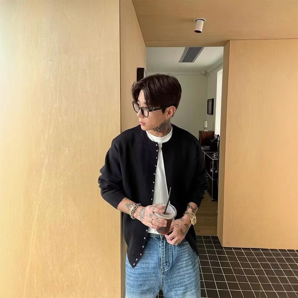 Men's 2024 Autumn/Winter Metal-Studded Cardigan Knitwear - Versatile Loose-Fit Coat