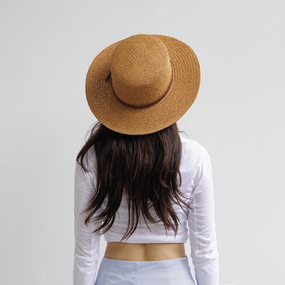 Spring and summer new fashion belt buckle paper grass wide brim flat top straw hat women outdoor shopping shade straw hat tide
