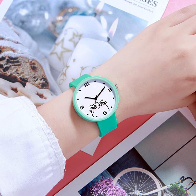 Ultra-Thin Candy-Colored Silicone Watch Dial For Girls, Junior High School Students, Simple And Versatile Jelly Strap