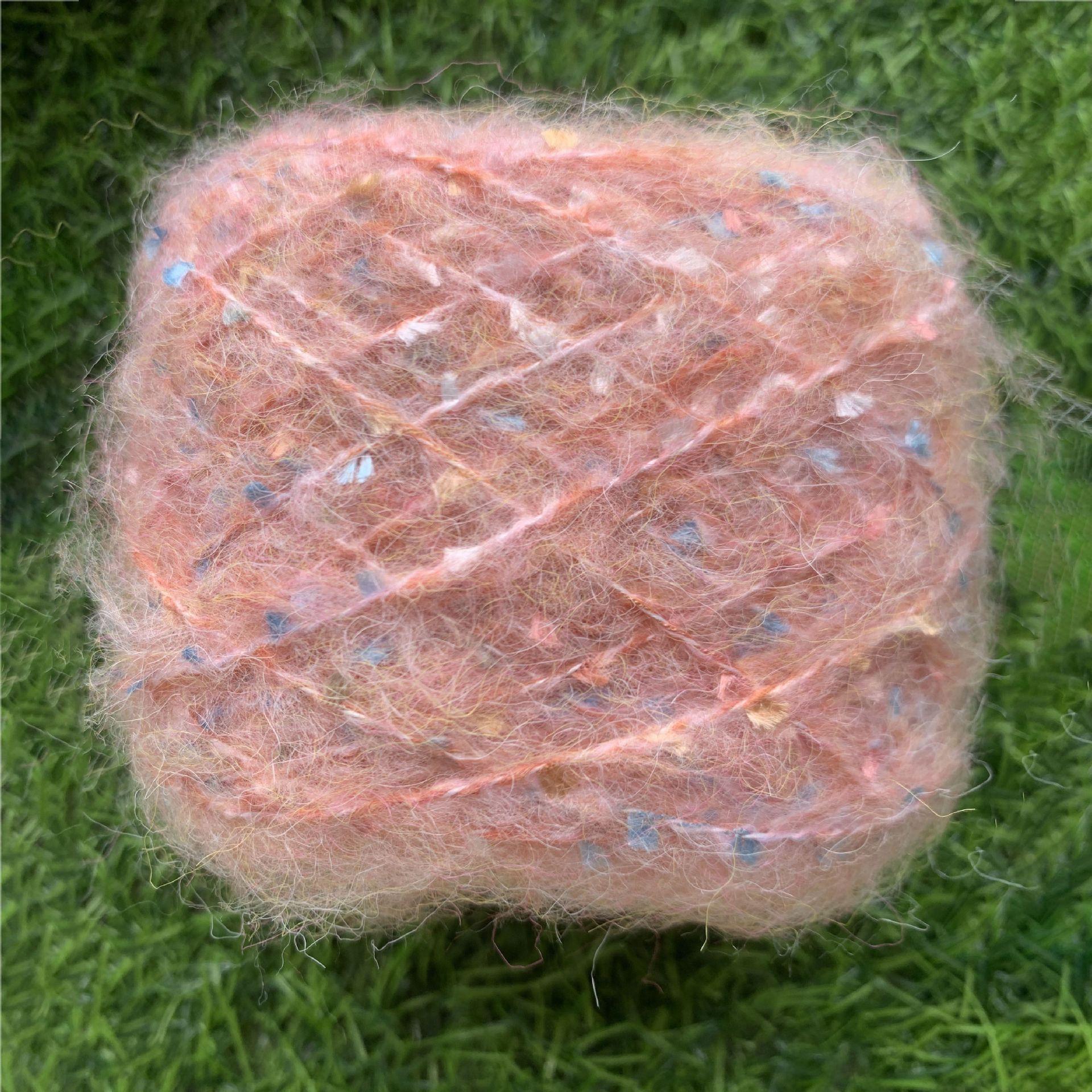 

Цветная мохеровая нить с пайетками ручной работы для вязания крючком свитера - мягкая, приятная на ощупь, средней грубости