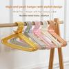 Umeraș pentru Haine Rochie de Mireasă cu Perle Stil Prințesă cu Design Nod Suport pentru Îmbrăcăminte Organizator pentru Dulap