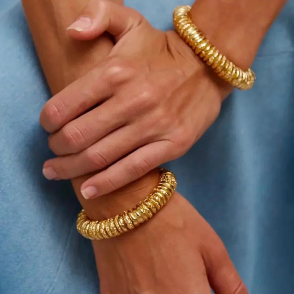 Vintage Metal Lava Texture Stainless Steel Open Bracelet Gold Plated Round Circle Stackable Fashionable Jewelry Accessories
