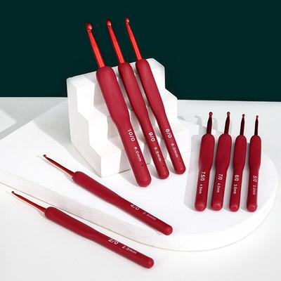 2mm-6mm Premium Aluminium Häkelnadeln mit rotem weichem Gummi-Griff Polsterte Griffe Stricknadeln Zöpfe Strickwerkzeug