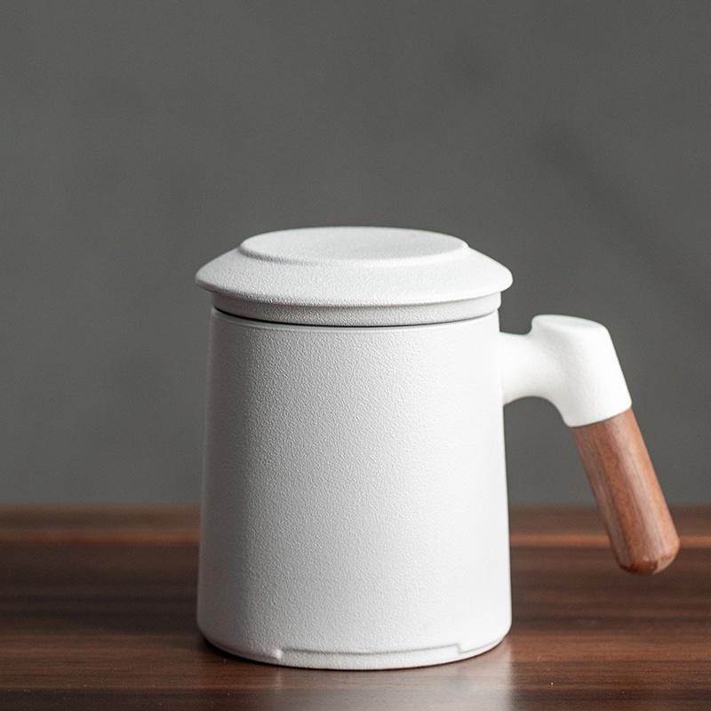 420ml Ceramic Mug with Wooden Handle Tea Water Separation with Lid Office Filter Mug
