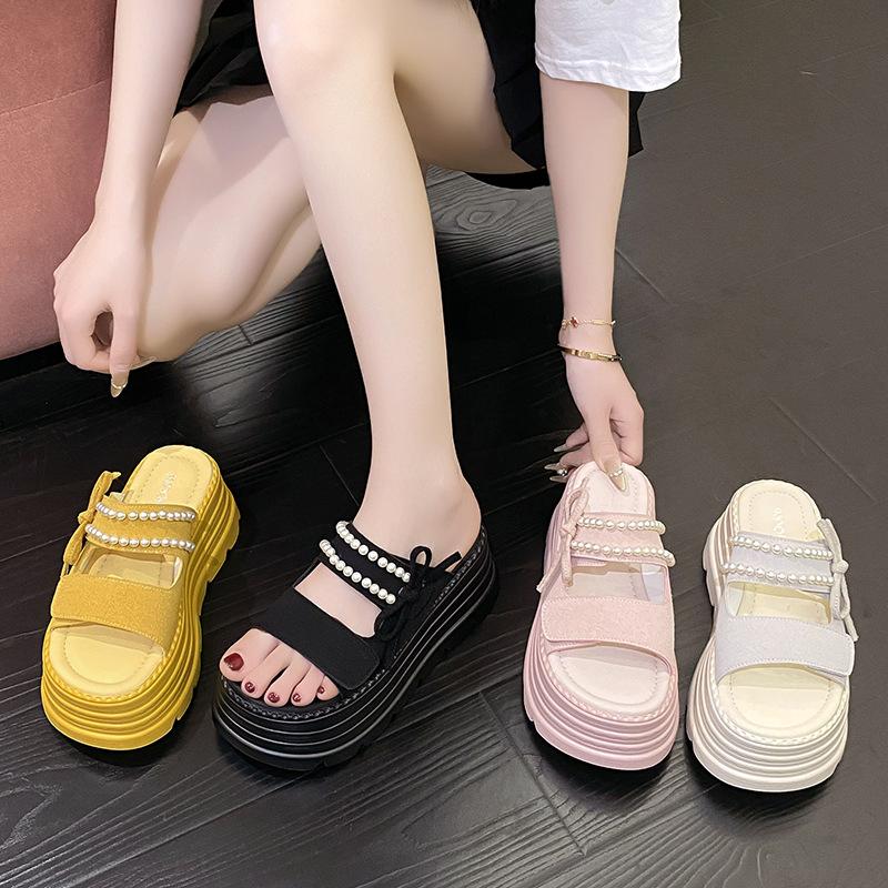 Muffin Thick-soled Heightening Cool Slippers Women's Summer Wear 2025 New Gentle Skirt Fashion Pearl High-heeled Sandals