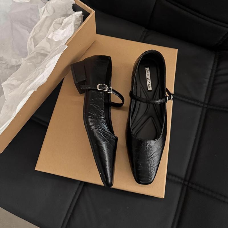 

Модная женская обувь 2024 года, горячая распродажа, женские туфли Мэри Джейн на высоком каблуке с квадратным носком, повседневные туфли-лодочки, женские туфли с пряжкой и ремешком на квадратном каблуке 35 чёрный