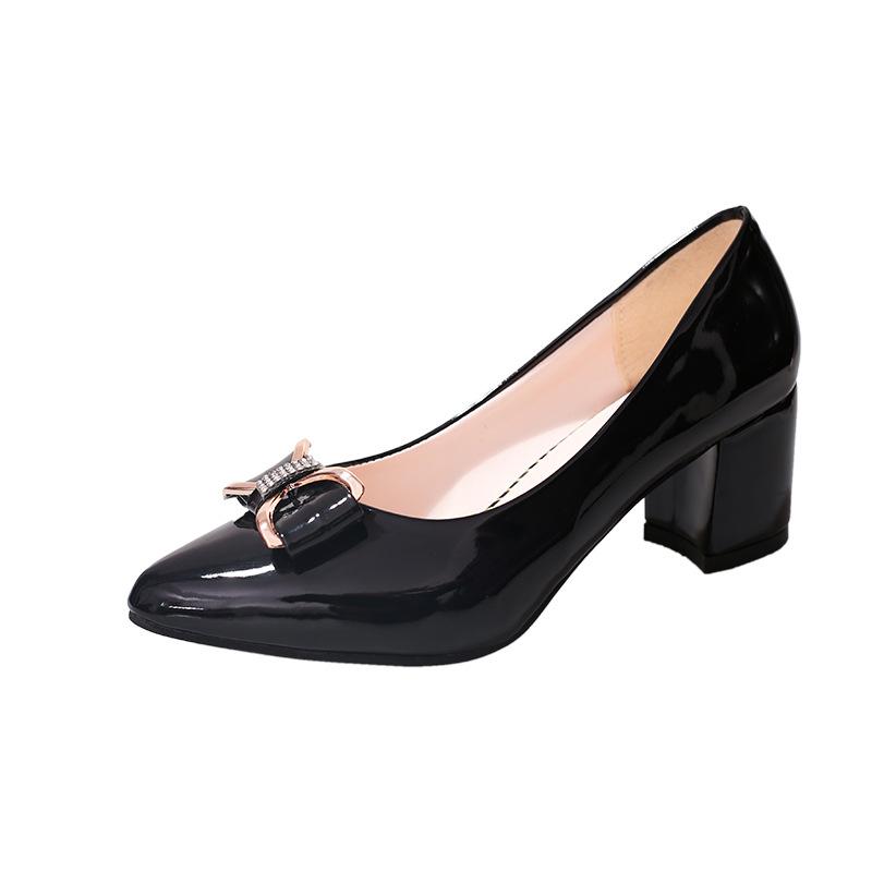 

2025 autumn new high heels European and American fashion bow pointed head thick heel single shoes shallow mouth one pedal high heels 41