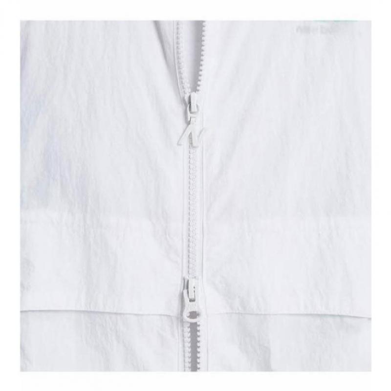 New Balance Uni Runners Lightweight Windbreaker Nbnae22413 10