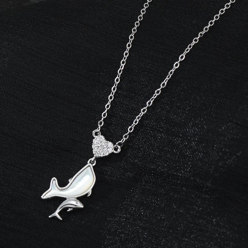 Necklaces Niche Design Natural Mother-of-pearl Dolphin Pendant for Women Charms Fashion Vintage Pendant Jewelry