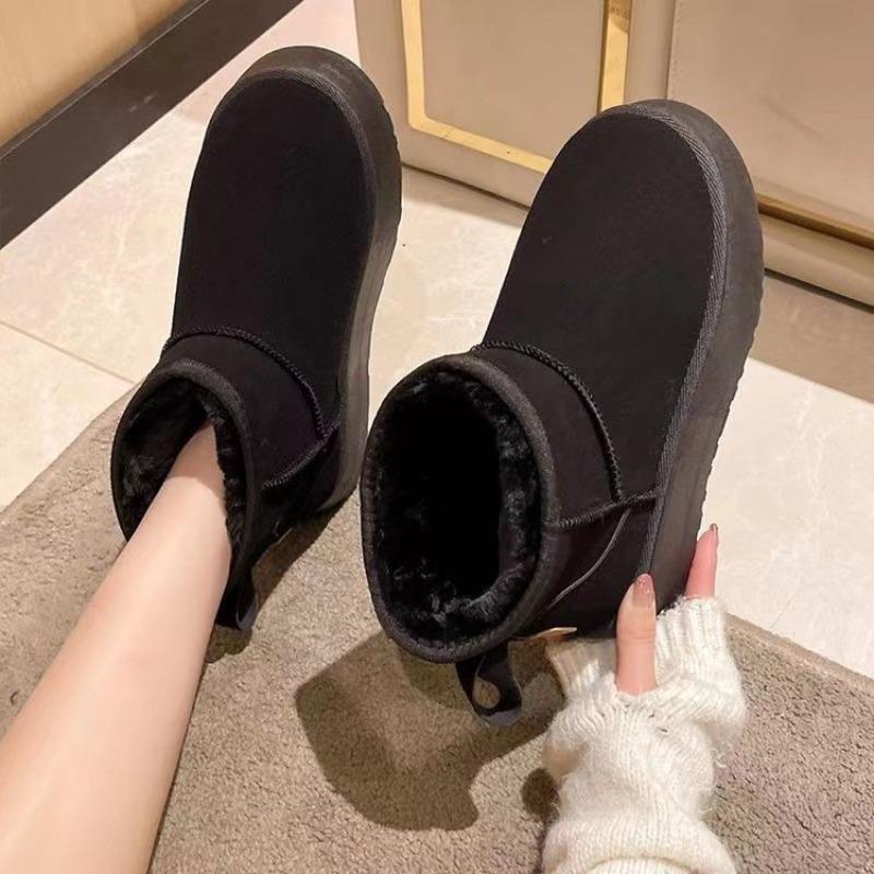 Winter Snow Boots Thick-soled Velvet Women's New Warm Pedal Cotton Shoes Non-slip Thickened Short Cotton Shoes
