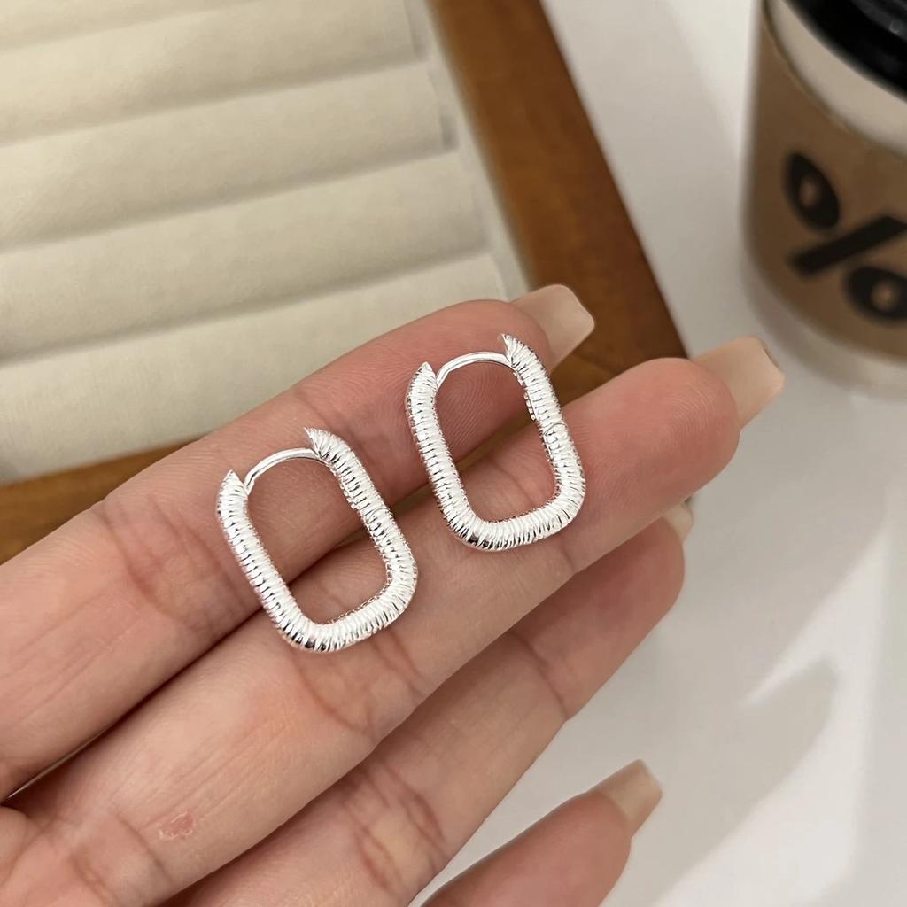Vintage Simple Square Line Texture Earrings Female Models Niche Cold Wind Temperament Hundred with Ear Buckle Earrings Dainty Earrings Daily Wear