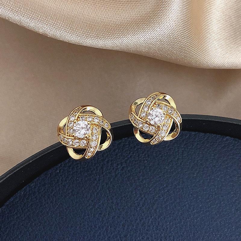 Windmill Stud Earrings Women's Simple Niche Four-leaf Clover Earrings Summer Earrings Cold Wind