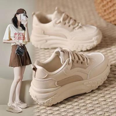 Automne chaussures neuves à semelles épaisses pour femmes Chaussures décontractées confortables Baskets polyvalentes d'extérieur antidérapantes Chaussures de sport à la mode pour dames