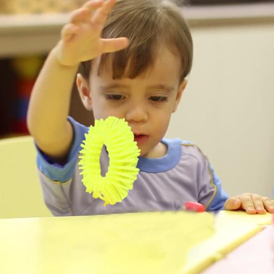 Antistresová hračka Fidget zářivá barva Ekologický náramek bez zápachu Měkká elastická hnětená dekompresní hračka pro děti Dospělí