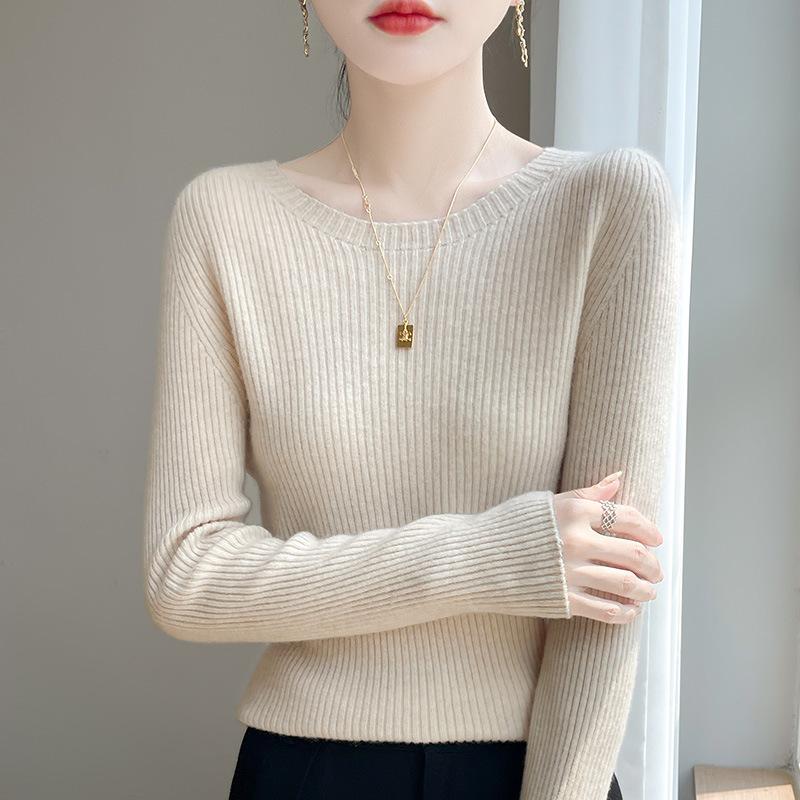 Round-neck Long-sleeved Fitted Knitted Sweater Base Layer Versatile Sweater for Women In Autumn and Winter