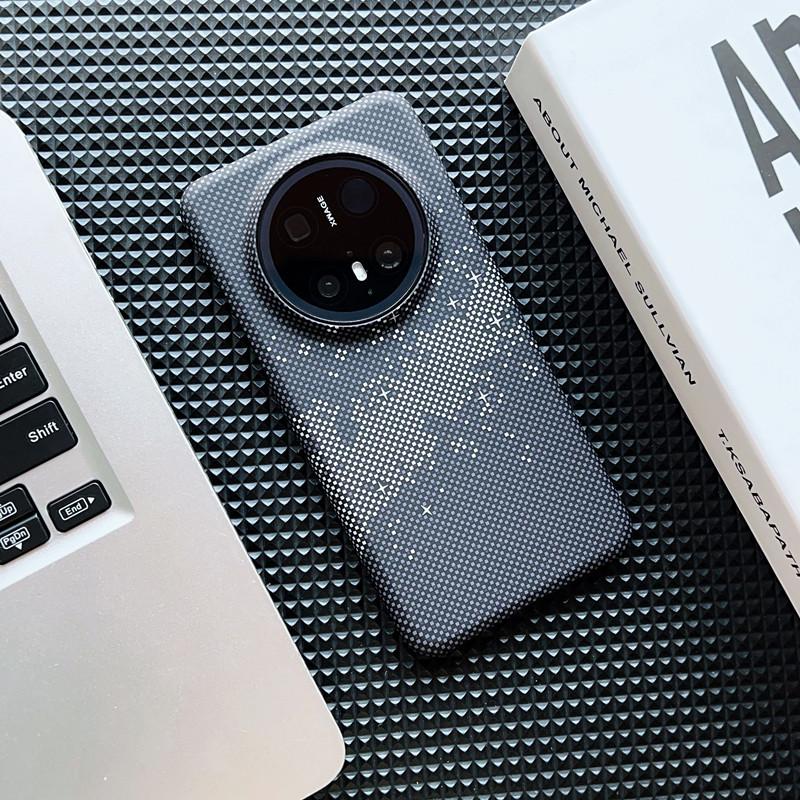 Carbon Fiber Kevlar Is Suitable for Huawei Mate70pro Mobile Phone Case Mate60pro Magnetic Protective Case P70pro.