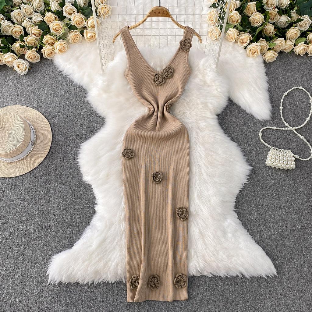 French three-dimensional flower V-neck knitted suspender dress women's summer Muse fan slim and thin hip-wrapped long skirt