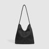 A Trendy, Flower-patterned Retro Style Single-shoulder Underarm Bag for Girls, A Niche and Large-capacity Bag