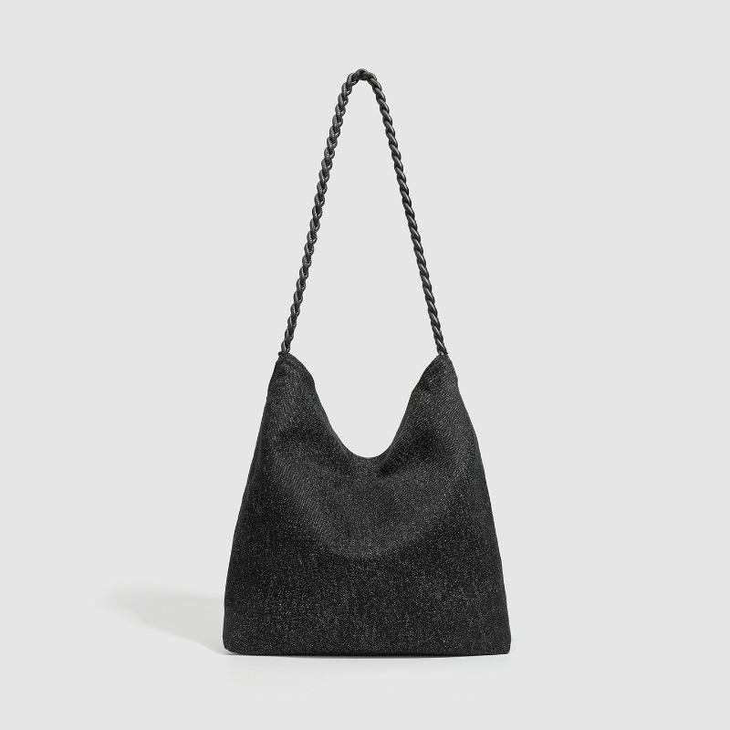 A Trendy, Flower-patterned Retro Style Single-shoulder Underarm Bag for Girls, A Niche and Large-capacity Bag