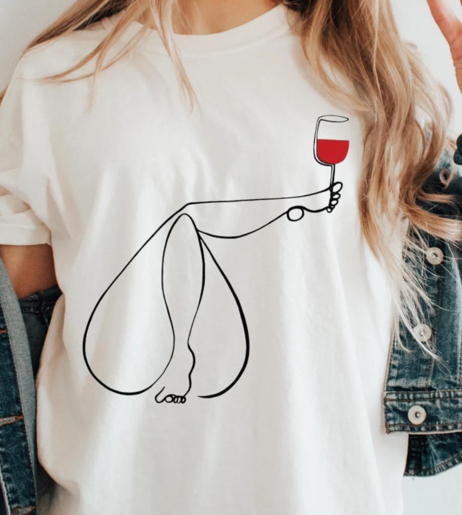 Minimal Line Art Woman Holding Wine Glass T-Shirt | Chic Wine Lover Tee